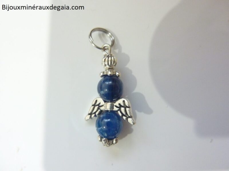 Pendentif CYANITE DISTHENE ANGE