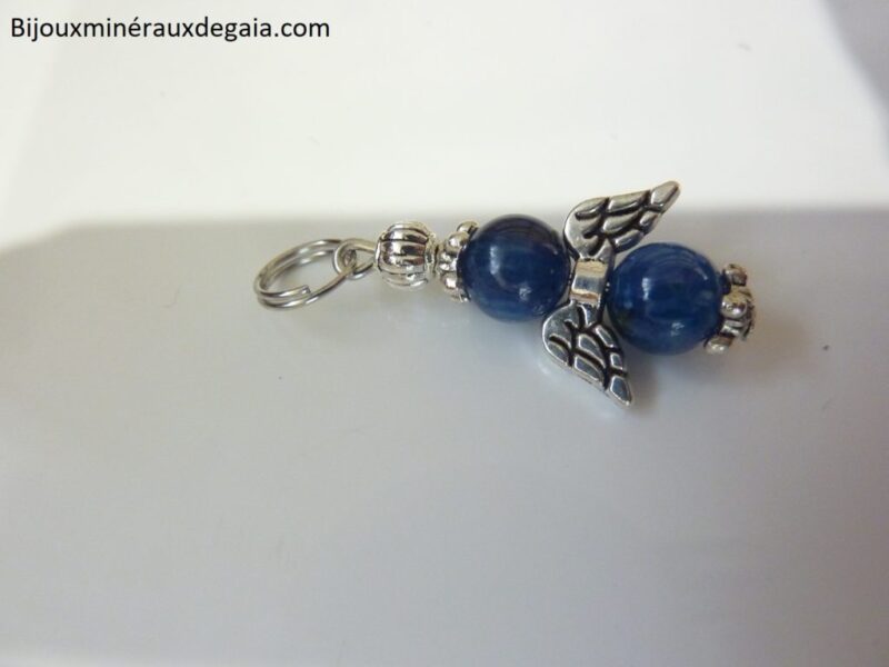 Pendentif CYANITE DISTHENE ANGE