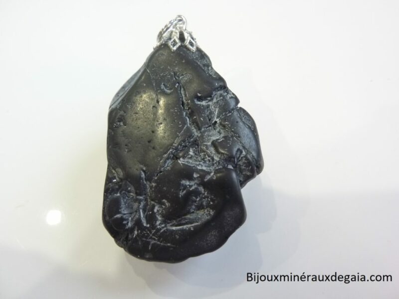 Pendentif Spinelle noir 48 gr ultra rare ref 2971