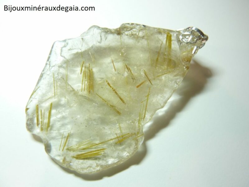 PENDENTIF QUARTZ RUTILE JOIE ET PROTECTION RARE ref 8661