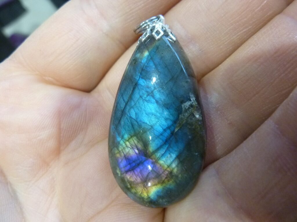 Pendentif Labradorite 10,3 gr Ref 3223