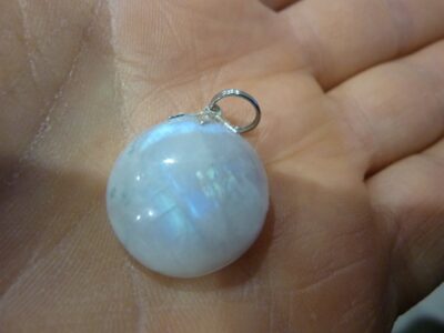 Pendentif pierre de lune gemme ref 4215