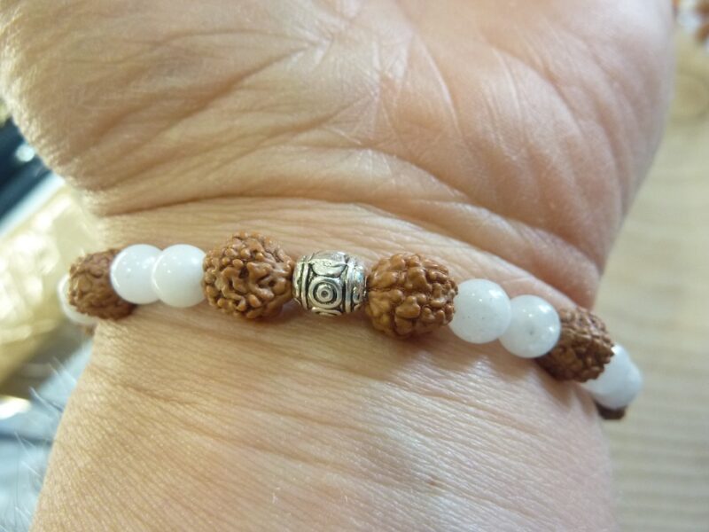 Bracelet Rudraksha-Pierre de lune - Perles 8-6 mm
