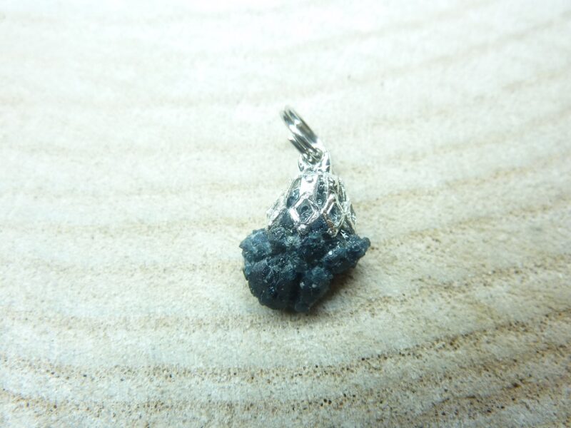 Pendentif Alexandrite Chrysobéryl brut 1 GR Ultra Rare ref 2836