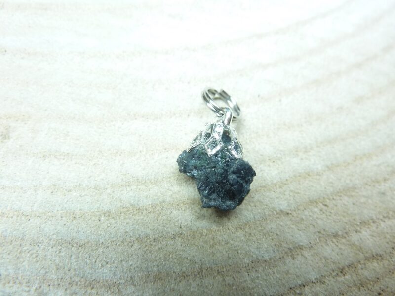 Pendentif Alexandrite Chrysobéryl brut 1 GR Ultra Rare ref 2836