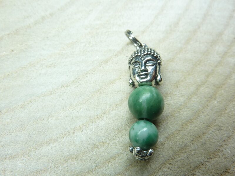 Pendentif Jade vert Bouddha