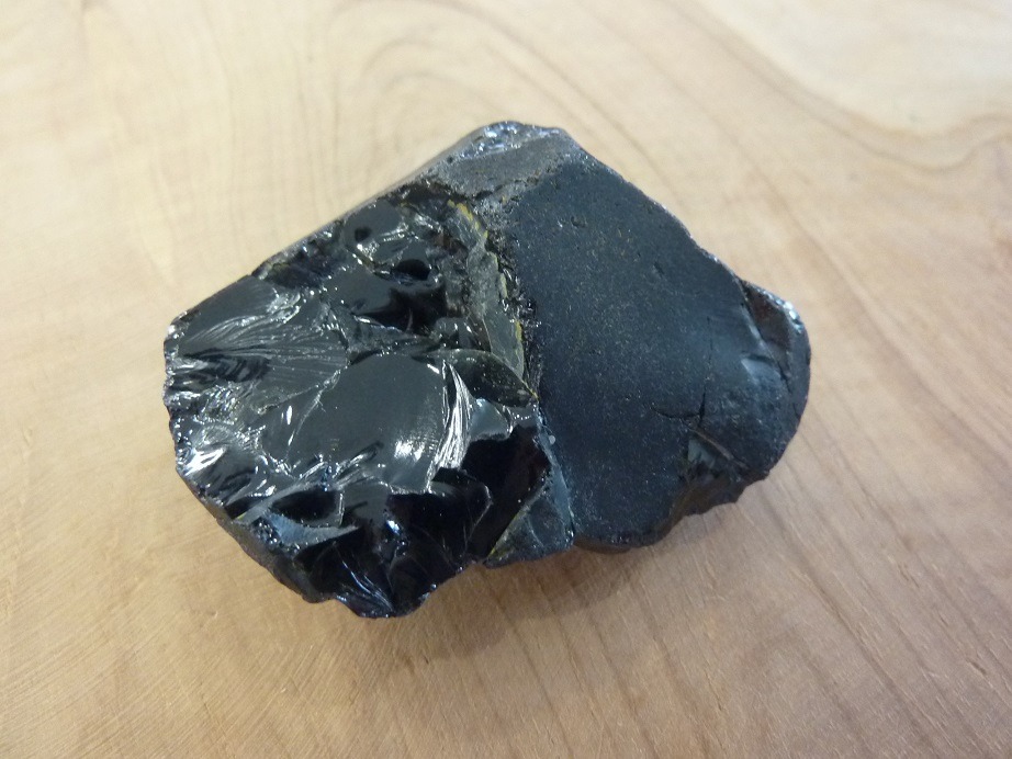 SPINELLE NOIRE 60,8 gr rare! ref 3312