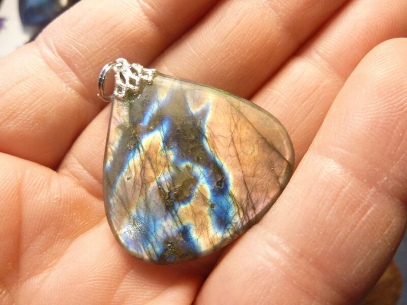 Pendentif Labradorite violet Rare ! ref 3105