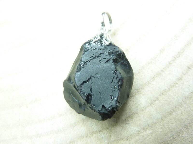 Pendentif Spinelle noir 10,8 gr ultra rare ref 3927
