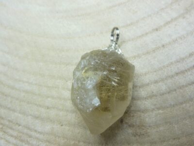 Pendentif quartz rutile ref 1713