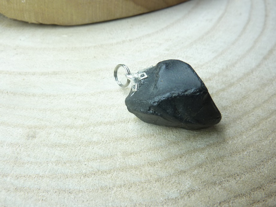 Pendentif Spinelle noir 14,5 gr ultra rare ref 1088