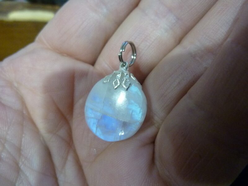 Pendentif Pierre de lune ref 7933
