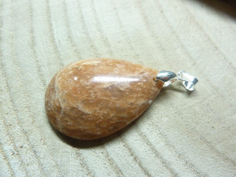 Pendentif Pierre de lune orangée ref 0215