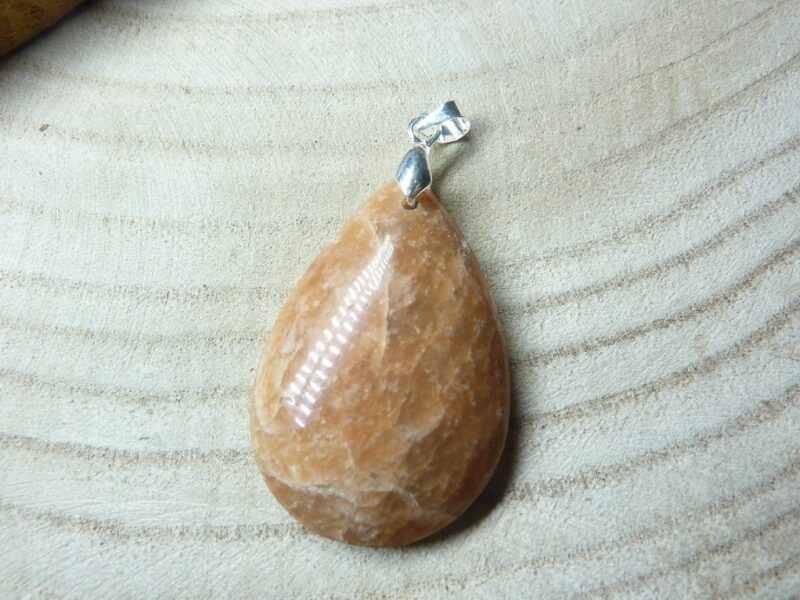 Pendentif Pierre de lune orangée ref 0215
