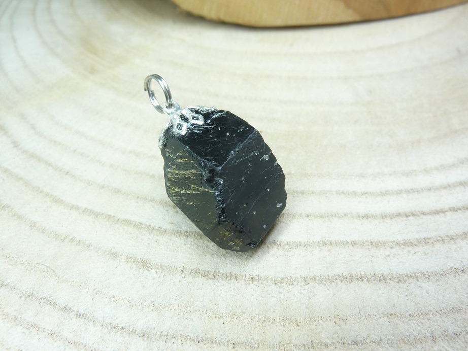 Pendentif tourmaline noire ref 1303
