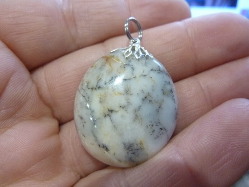 Pendentif Merlinite opale dentritique ref 2794