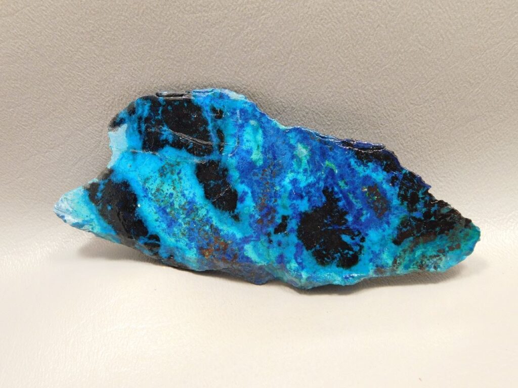 Pierre et vertus Shattuckite-Chrysocolle lithothérapie