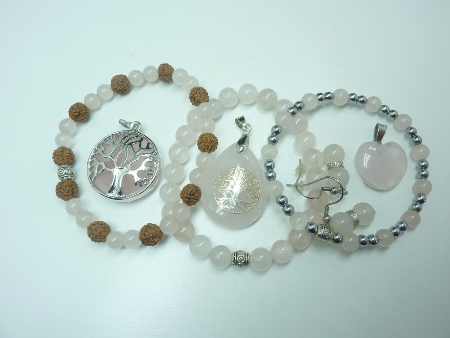 Bijoux pendentif , bracelet, boucles d'oreilles Quartz rose
