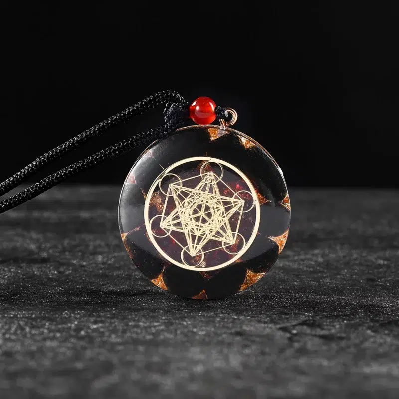 Pendentif orgonite cube Métatron - Obsidienne - grenat