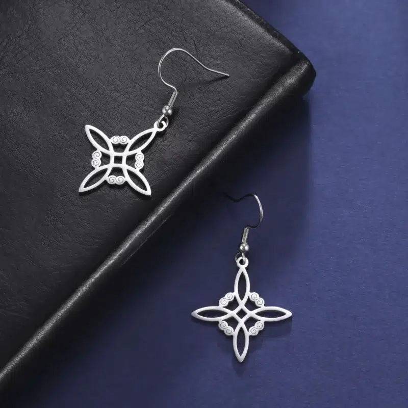 Boucles d'oreilles noeud de sorcière (Wiccan) ref Argent