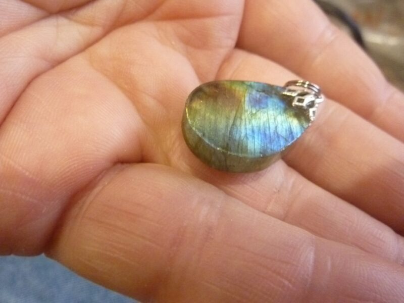 Pendentif Labradorite violet ref 0712