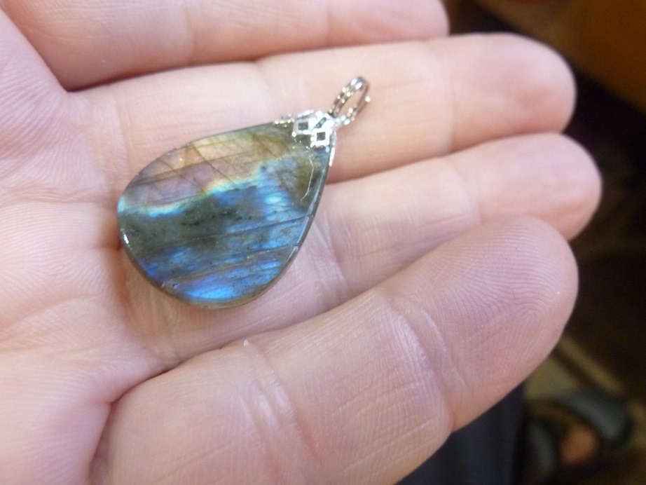 Pendentif Labradorite violet ref 0802