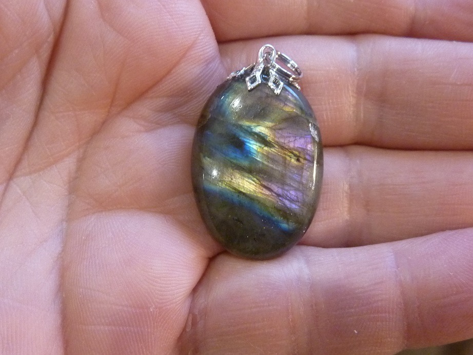 Pendentif Labradorite violet Rare ! ref 3997