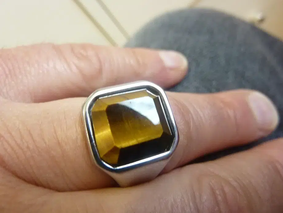 BAGUE EN OEIL DE TIGRE