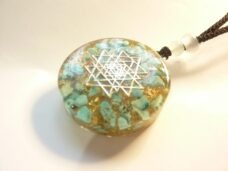 Collier pendentif Sri Yantra-Turquoise orgonite