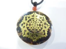 Collier pendentif Sri Yantra- Obsidienne noire orgonite