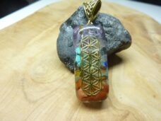 Collier pendentif orgone fleur de vie – chakras