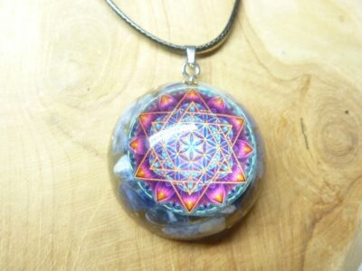 Collier pendentif orgonite cube Métatron - Lapis lazuli