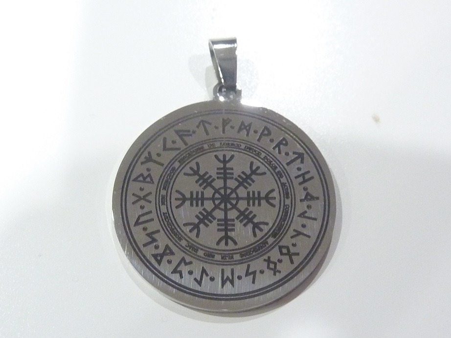 Bijoux Vegvisir de boussole runique