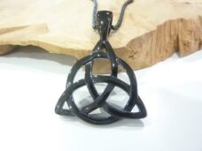 Collier pendentif Triquetra acier inoxydable ref noir