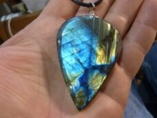 Collier pendentif Labradorite spécial thérapeute ref 161