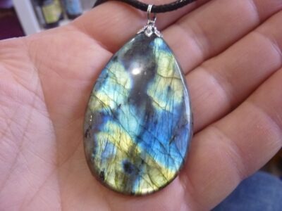 Collier pendentif Labradorite ref 852