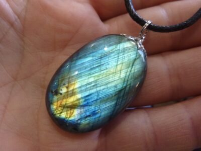 Collier pendentif Labradorite ref 147