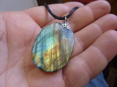 Collier pendentif Labradorite ref 147