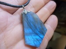 Collier pendentif Labradorite brut ref 428