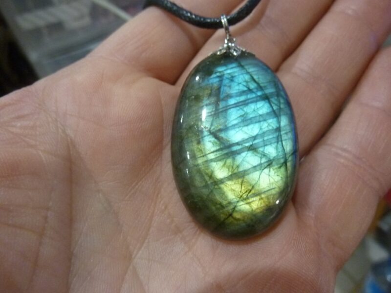 Collier pendentif Labradorite GG 823