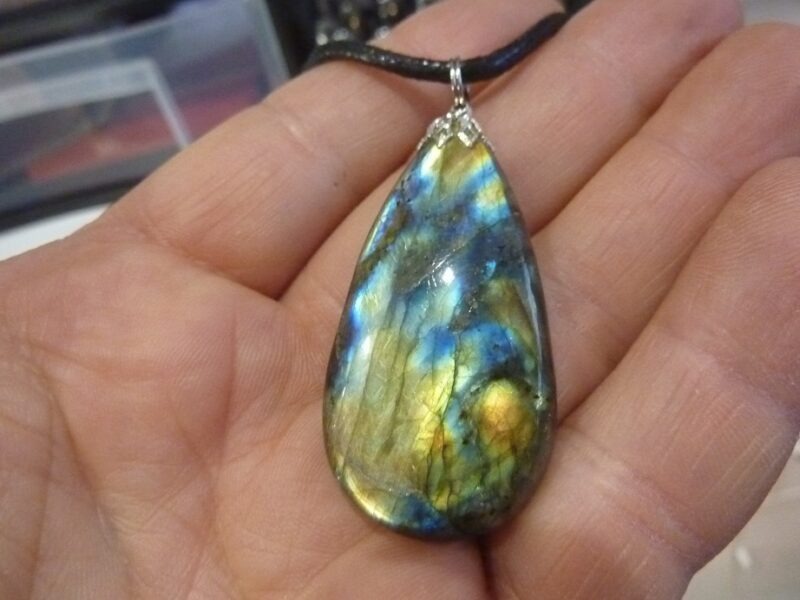 Collier pendentif Labradorite GG 011