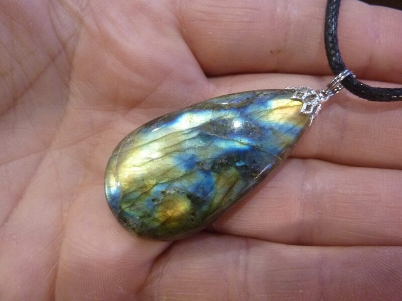Collier pendentif Labradorite GG 011
