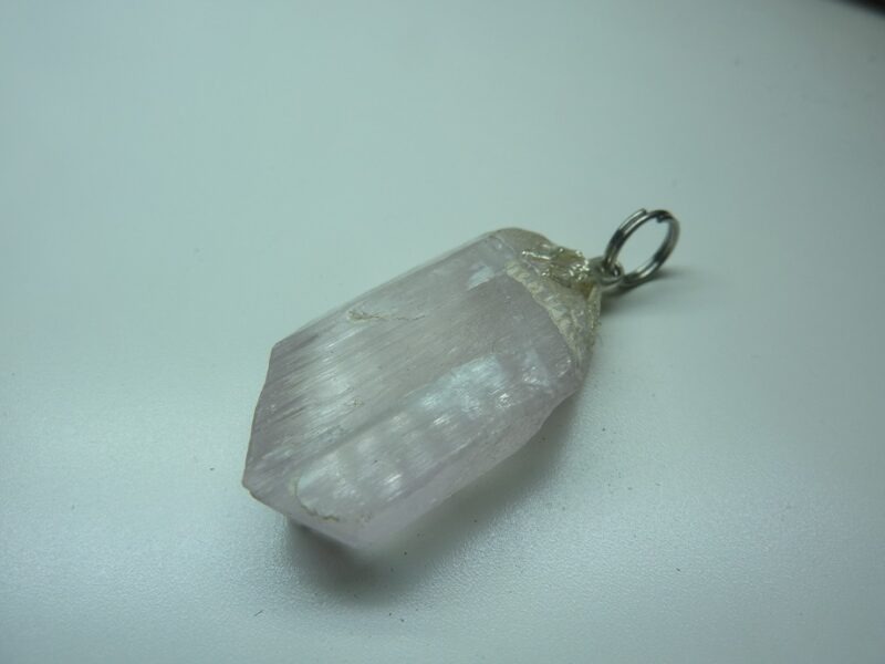 Pendentif Kunzite brut GG 0501