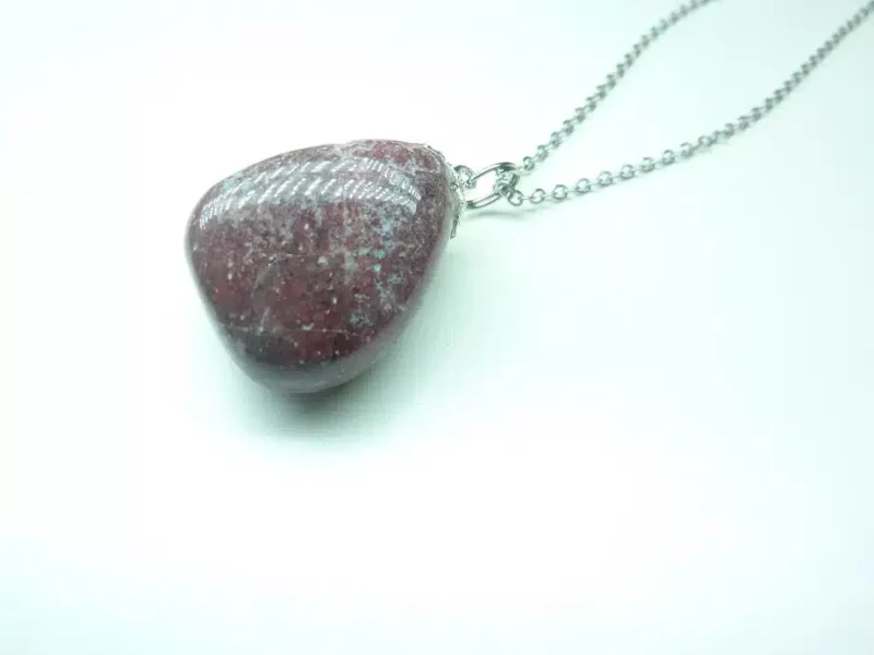 Collier pendentif Thulite GG 28 + chaine acier inoxydable 45 cm