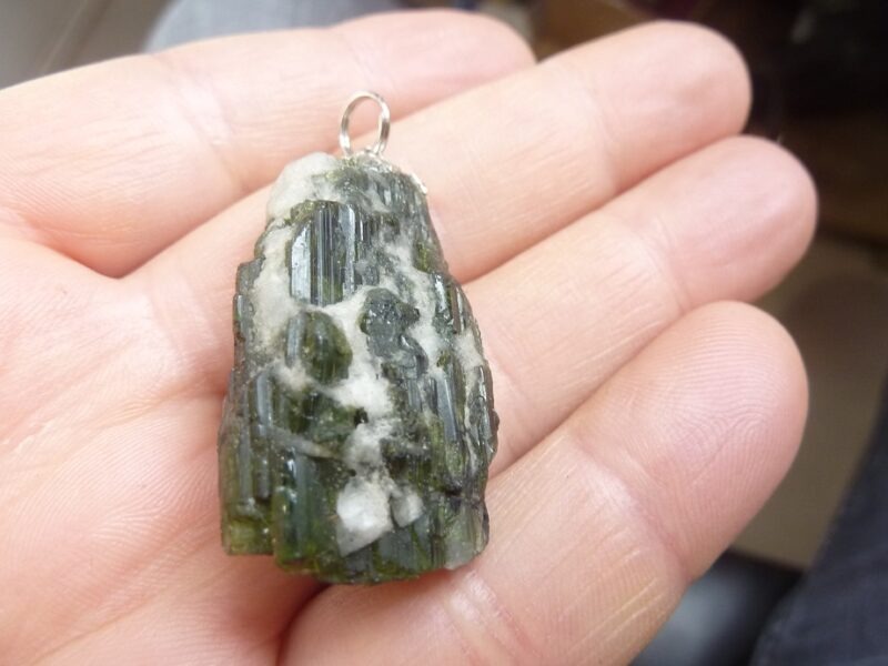 Pendentif tourmaline verte-noire Ultra Rare GG 2702