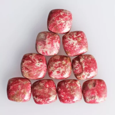 Thulite : Signification, Propriétés et Vertus