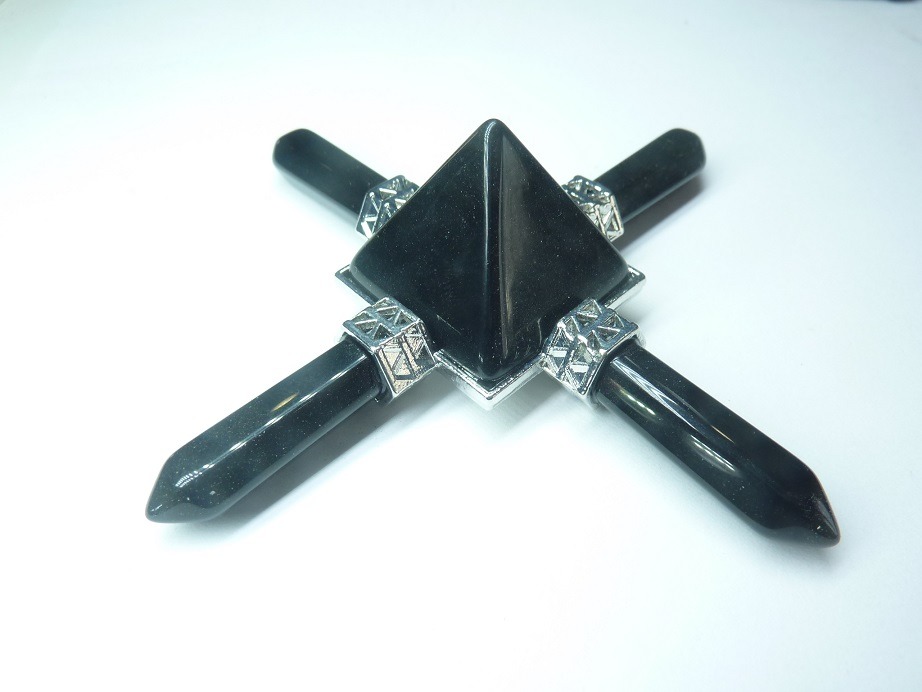 Générateur d'énergie obsidienne noire protection et ancrage