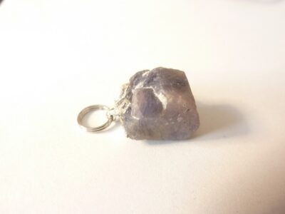 Pendentif Saphir brut GG 0303 + Chaine acier inoxydable 45 cm 