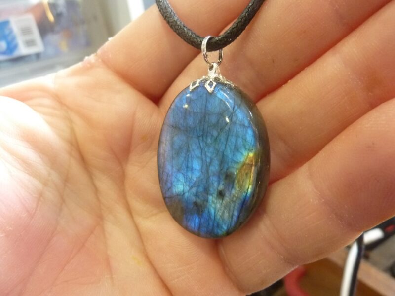 Pendentif Labradorite spécial pour thérapeute GG 2205