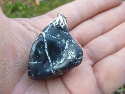 Pendentif Spinelle noir 46,4 gr ultra rare gg 654